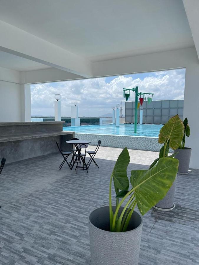 Sri Indar Hotel & Suites Parit Buntar Eksteriør billede
