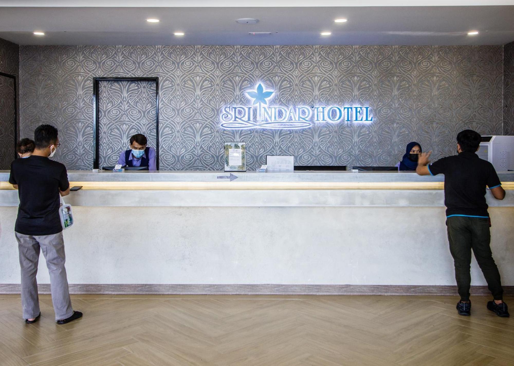 Sri Indar Hotel & Suites Parit Buntar Eksteriør billede